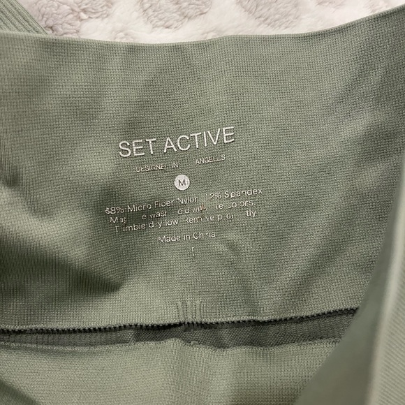 set active leggings - Picture 3 of 4